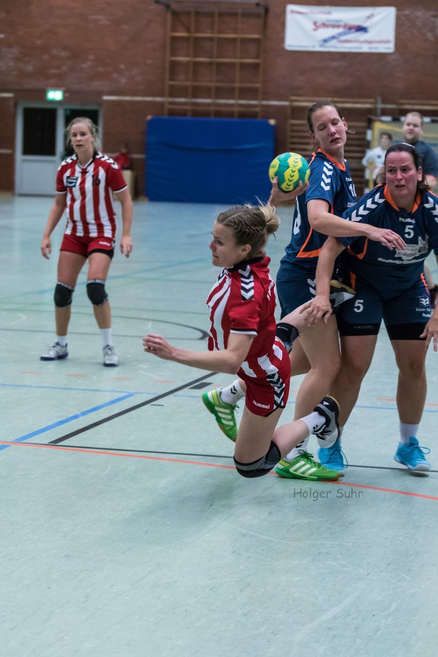 Bild 220 - Frauen Bramstedter TS - TSV Wattenbek 2 : Ergebnis: 20:24